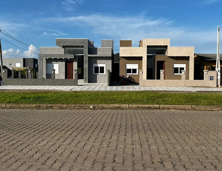 CASA A VENDA EM XANGRI-LA: 1ª foto da galeria de imagens do imóvel