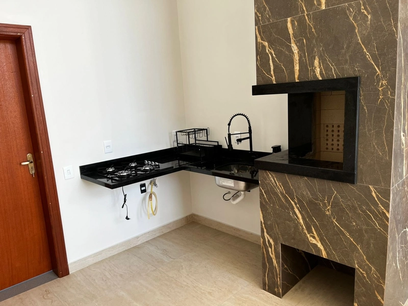 CASA A VENDA EM XANGRI-LA: 27ª foto da galeria de imagens do imóvel