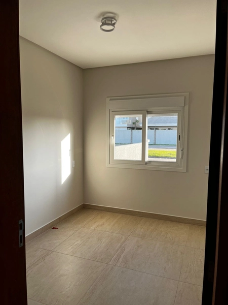 CASA A VENDA EM XANGRI-LA: 3ª foto da galeria de imagens do imóvel