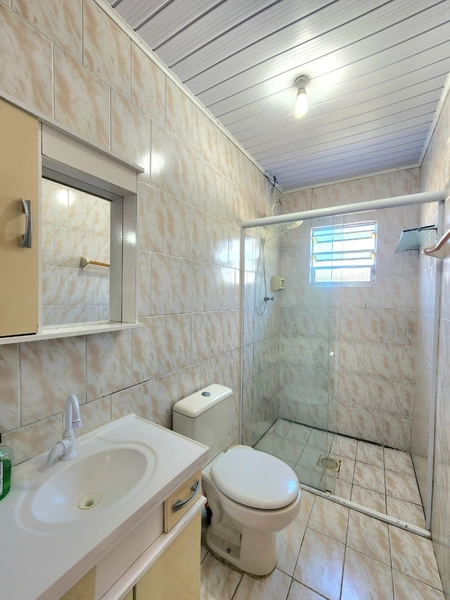 CASA 2 DORMITÓRIOS - DE ESQUINA - COM TERRENO INTEIRO / LADO MAR: 13ª foto da galeria de imagens do imóvel