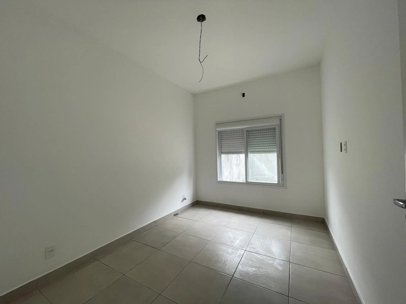 CASA EM ATLÂNTIDA SUL NOVINHA BEM LOCALIZADA: 6ª foto da galeria de imagens do imóvel