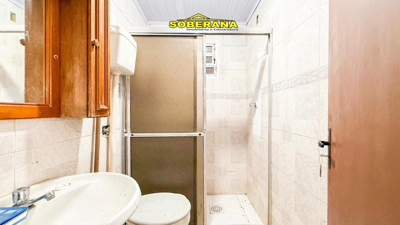 TERRENO COM DUAS BOAS CASAS NO PÁTIO EM CAPÃO NOVO: 9ª foto da galeria de imagens do imóvel