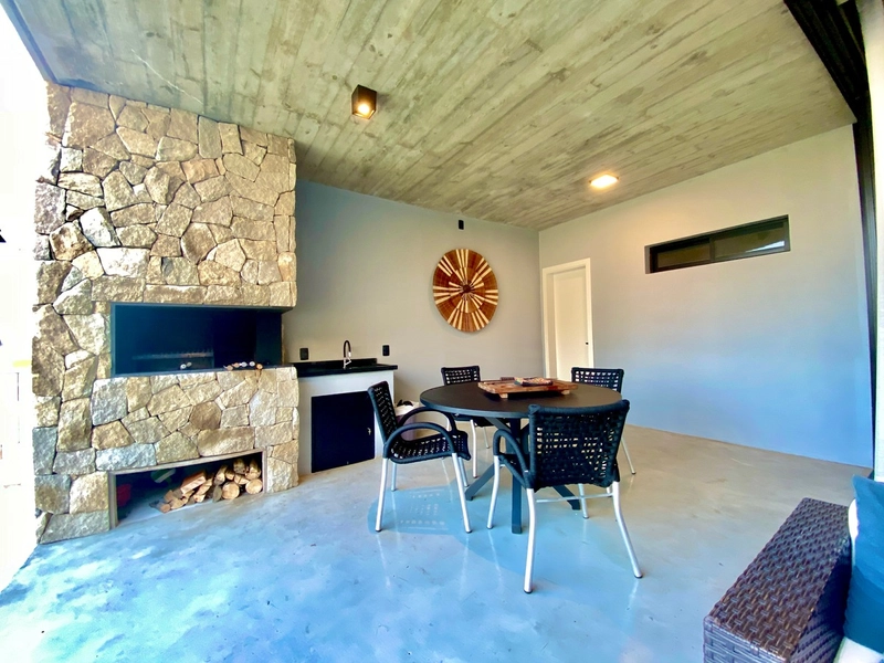 CASA A VENDA EM XANGRI-LA: 18ª foto da galeria de imagens do imóvel