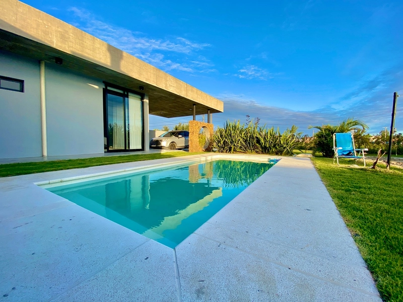 CASA A VENDA EM XANGRI-LA: 3ª foto da galeria de imagens do imóvel