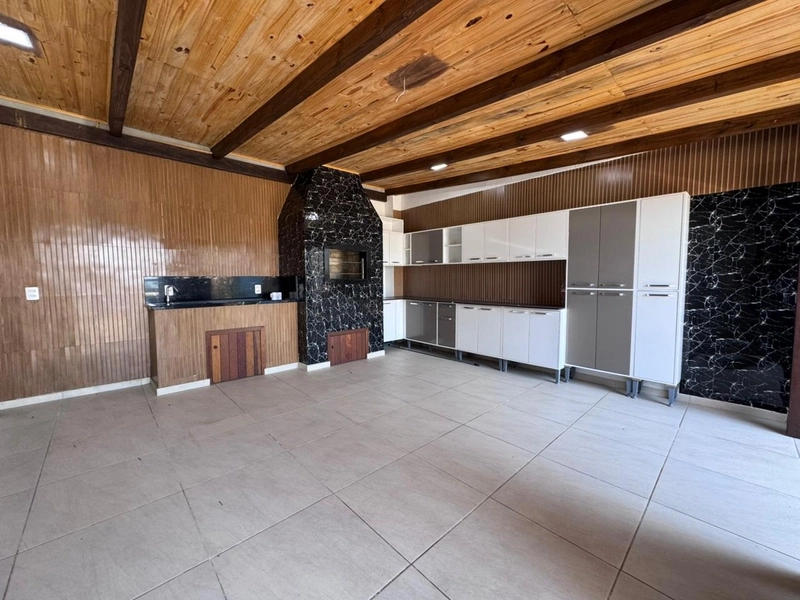 CASA COM AMPLO PÁTIO -  XANGRI-LA - MARINA: 8ª foto da galeria de imagens do imóvel