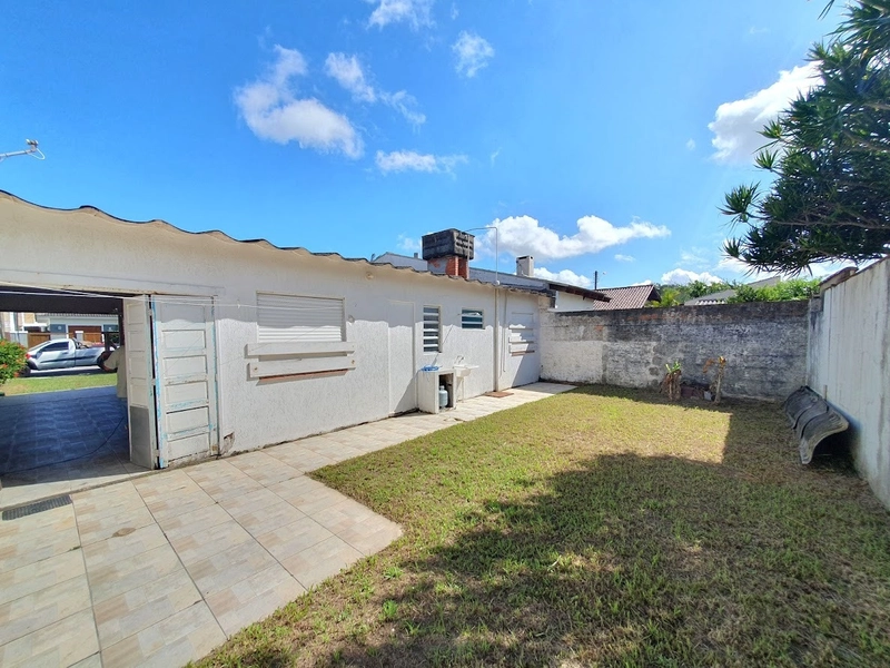 CASA 2 DORMITÓRIOS COM SUÍTE - TERRENO INTEIRO / NOIVA DO MAR: 8ª foto da galeria de imagens do imóvel