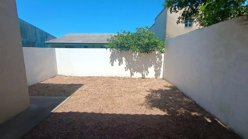 CASA A VENDA EM ATLANTIDA SUL: 7ª foto da galeria de imagens do imóvel