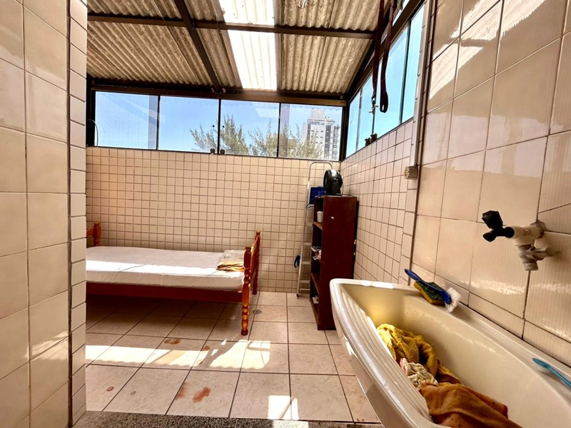 LOFT GIGANTE NO CENTRO: 11ª foto da galeria de imagens do imóvel