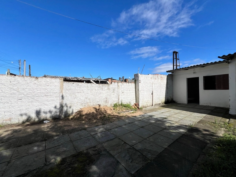 CASA COM TERRENO INTEIRO PRA REFORMAR NA ZONA NOVA: 6ª foto da galeria de imagens do imóvel