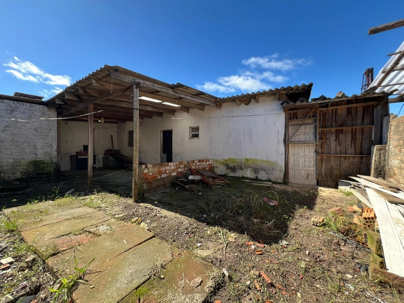 CASA COM TERRENO INTEIRO PRA REFORMAR NA ZONA NOVA: 13ª foto da galeria de imagens do imóvel