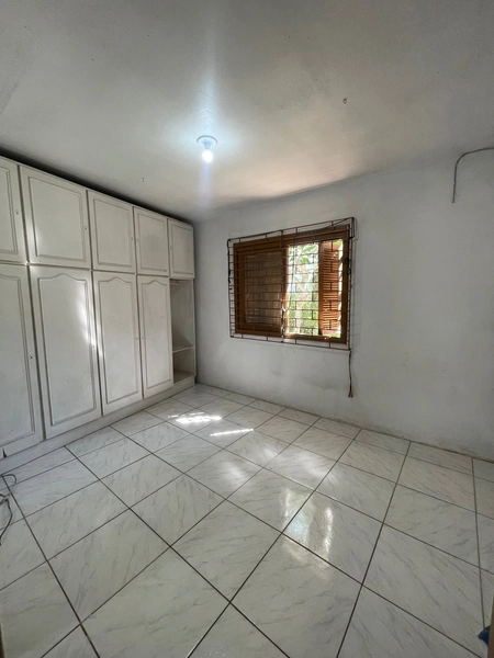 CASA NO SANTA LUZIA MUITO BEM LOCALIZADA: 5ª foto da galeria de imagens do imóvel