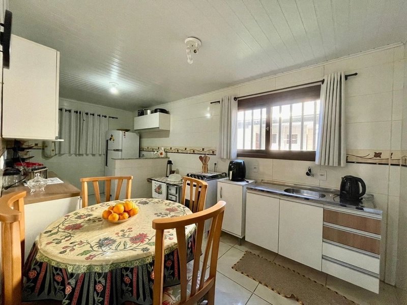 CASA 2 DORMITÓRIOS COM TERRENO INTEIRO - ARCO IRIS: 5ª foto da galeria de imagens do imóvel