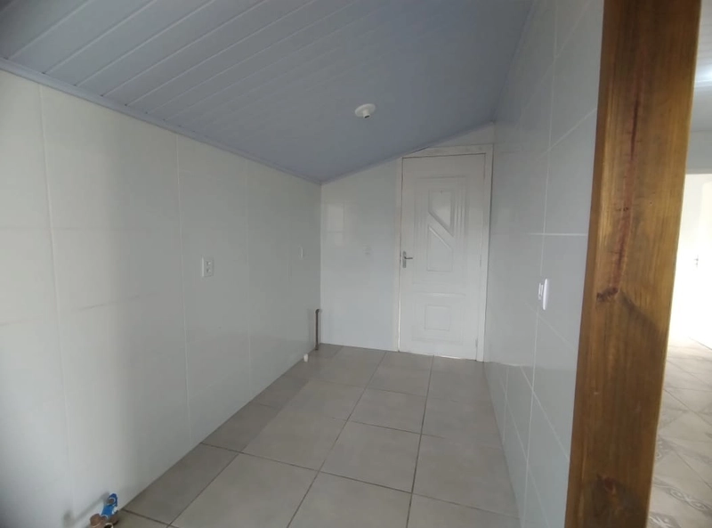 CASA LADO MAR - COM TERRENO INTEIRO / CAPÃO NOVO: 4ª foto da galeria de imagens do imóvel