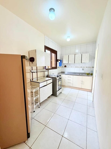 CASA COM TERRENO INTEIRO E ANEXO EM XANGRI-LA: 7ª foto da galeria de imagens do imóvel