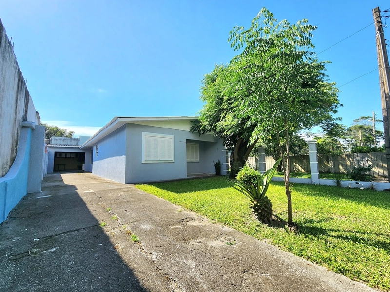 CASA COM TERRENO INTEIRO EM CAPÃO NOVO! OPORTUNIDADE: 1ª foto da galeria de imagens do imóvel