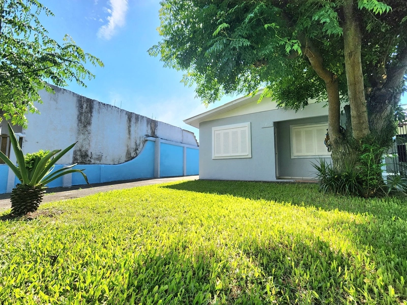 CASA COM TERRENO INTEIRO EM CAPÃO NOVO! OPORTUNIDADE: 2ª foto da galeria de imagens do imóvel