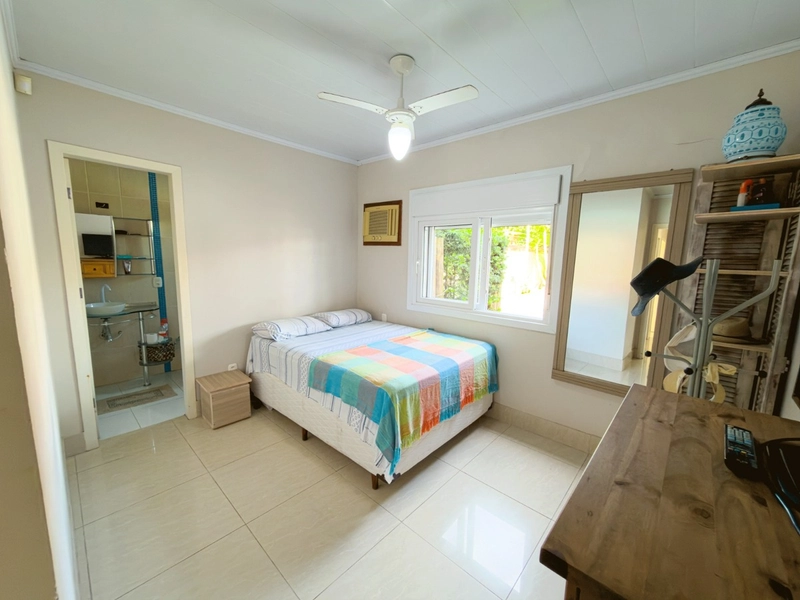 CASA 4 DORMITÓRIOS COM 2 SUÍTES | ATLÂNTIDA - 900 METROS DO MAR: 7ª foto da galeria de imagens do imóvel