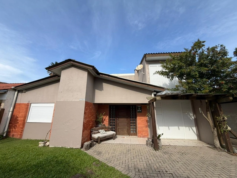 CASA 4 DORMITÓRIOS COM 2 SUÍTES | ATLÂNTIDA - 900 METROS DO MAR: 23ª foto da galeria de imagens do imóvel