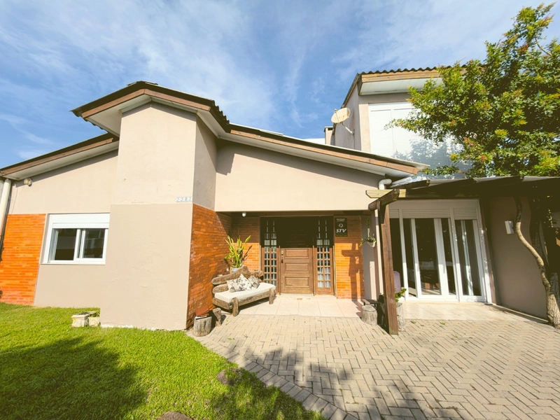 CASA 4 DORMITÓRIOS COM 2 SUÍTES | ATLÂNTIDA - 900 METROS DO MAR: 18ª foto da galeria de imagens do imóvel