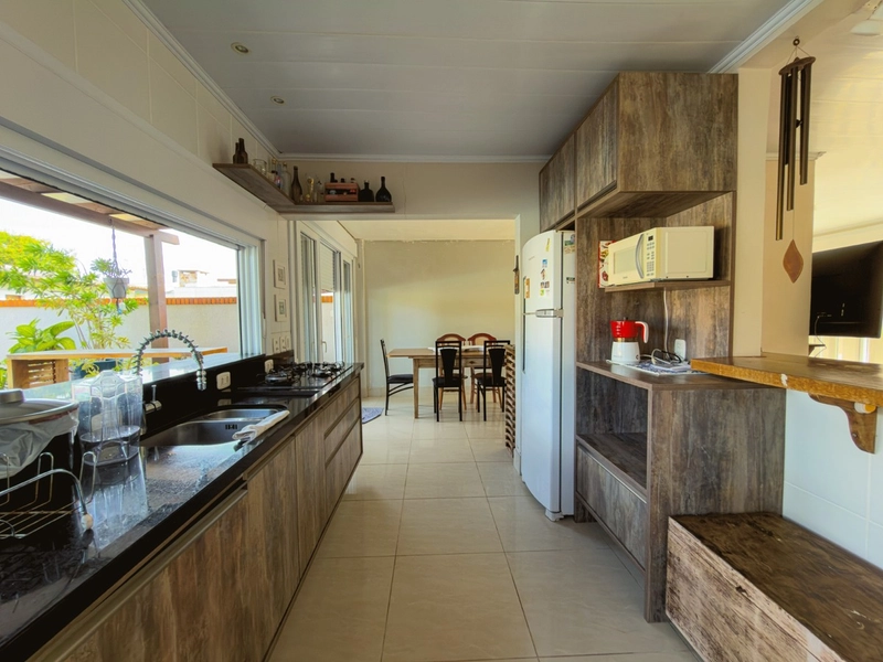 CASA 4 DORMITÓRIOS COM 2 SUÍTES | ATLÂNTIDA - 900 METROS DO MAR: 14ª foto da galeria de imagens do imóvel