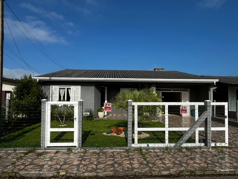 CASA NA RAINHA DO MAR / TERRENO INTEIRO: 2ª foto da galeria de imagens do imóvel