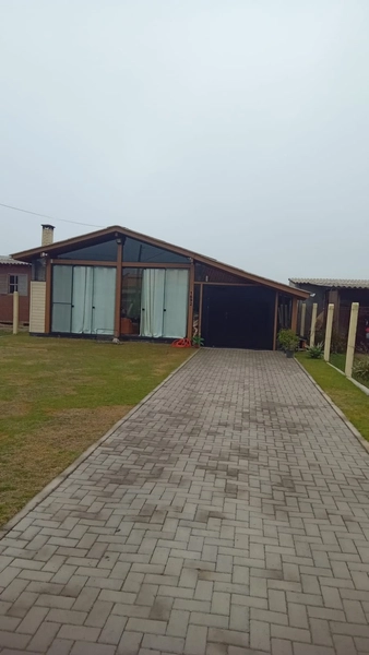 CASA 3 DORMITÓRIOS | SANTA LUZIA | COM ANEXO E CHURRASQUEIRA: 1ª foto da galeria de imagens do imóvel