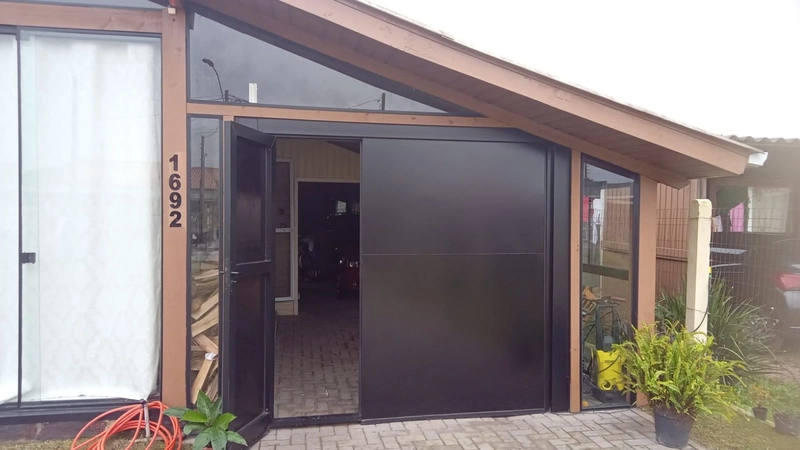 CASA 3 DORMITÓRIOS | SANTA LUZIA | COM ANEXO E CHURRASQUEIRA: 3ª foto da galeria de imagens do imóvel