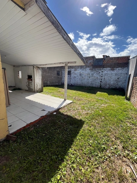 CASA EM CAPÃO NOVO / TERRENO INTEIRO: 4ª foto da galeria de imagens do imóvel