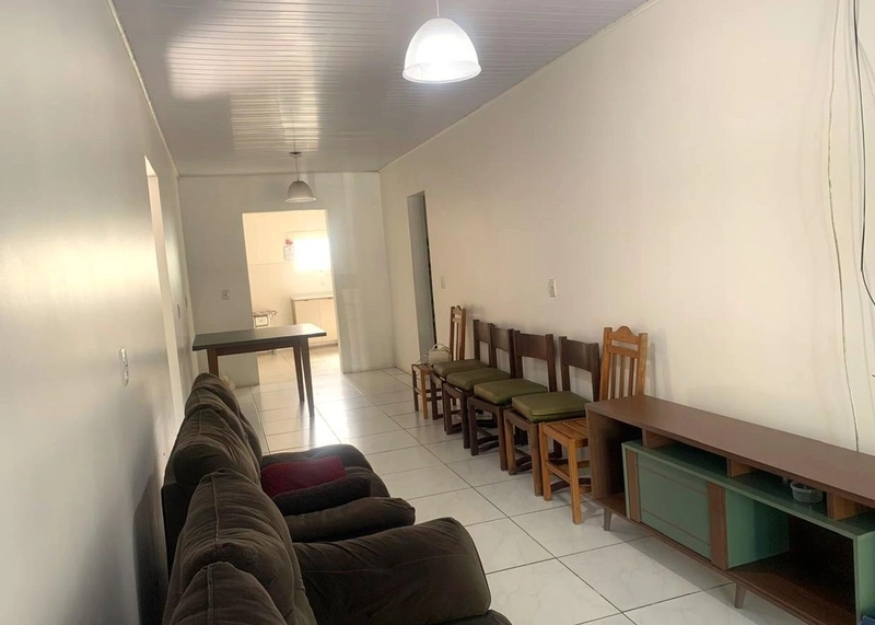 CASA  EM XANGRI-LA - TERRENO INTEIRO: 3ª foto da galeria de imagens do imóvel