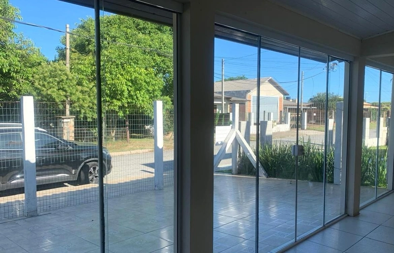 CASA  EM XANGRI-LA - TERRENO INTEIRO: 4ª foto da galeria de imagens do imóvel