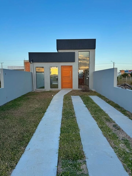 CASA 3DORMITÓRIOS EM CAPÃO NOVO - POSTO 5 / MINHA CASA MINHA VIDA: 1ª foto da galeria de imagens do imóvel