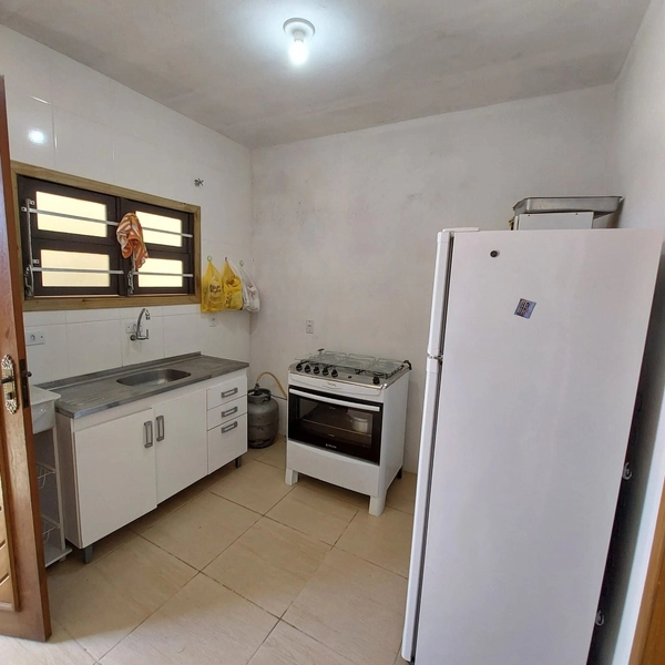 CASA 2 DORMITÓRIOS - EM CAPÃO NOVO / 2 QUADRAS DO MAR: 3ª foto da galeria de imagens do imóvel