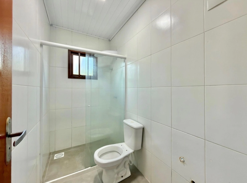 Casa com 03 dormitórios na Avenida: 9ª foto da galeria de imagens do imóvel