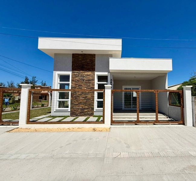 CASA 2 DORMITÓRIOS COM SUÍTE NO CAPÃO NOVO LADO MAR