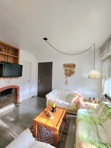 CASA COM 3 DORMITÓRIOS EM CAPÃO NOVO: 11ª foto da galeria de imagens do imóvel