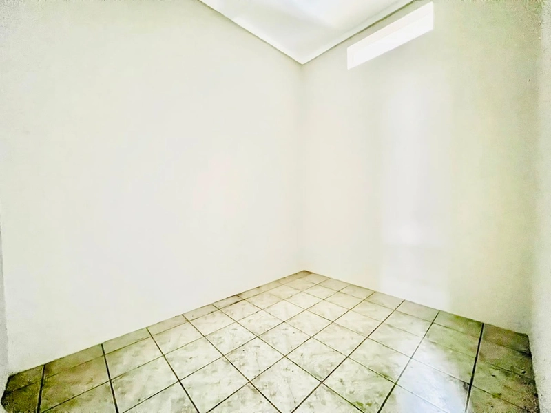 SALA COMERCIAL NO CENTRO DE CAPÃO NOVO: 5ª foto da galeria de imagens do imóvel
