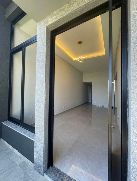 Maior casa geminada à venda: 2ª foto da galeria de imagens do imóvel