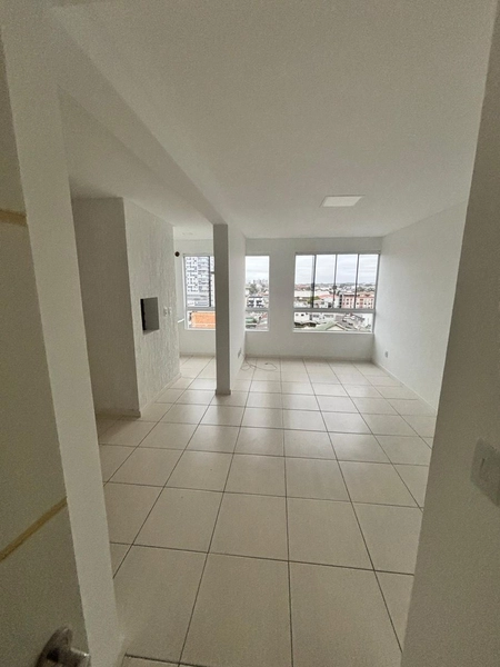 APARTAMENTO 2 DORMITÓRIOS COM BOX BEM LOCALIZADO