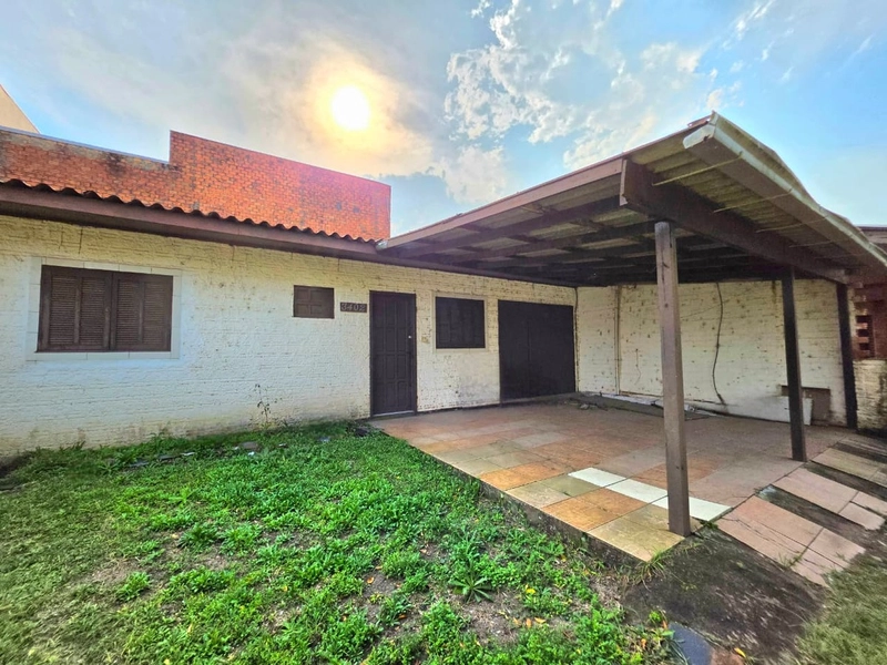 CASA 02 DORMITÓRIOS  A VENDA EM CAPÃO NOVO: 4ª foto da galeria de imagens do imóvel