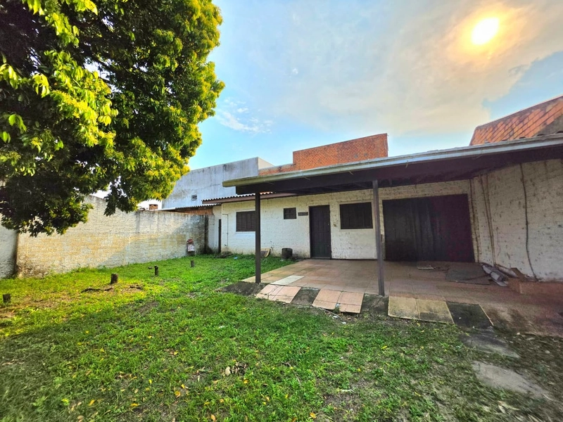 CASA 02 DORMITÓRIOS  A VENDA EM CAPÃO NOVO: 1ª foto da galeria de imagens do imóvel