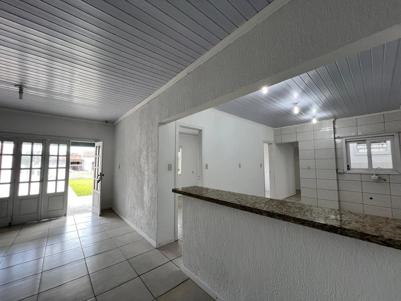 CASA COM TERRENO INTEIRO - 2 DORMITÓRIOS: 4ª foto da galeria de imagens do imóvel