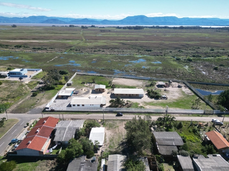 MEIO TERRENO NO JBM: 2ª foto da galeria de imagens do imóvel