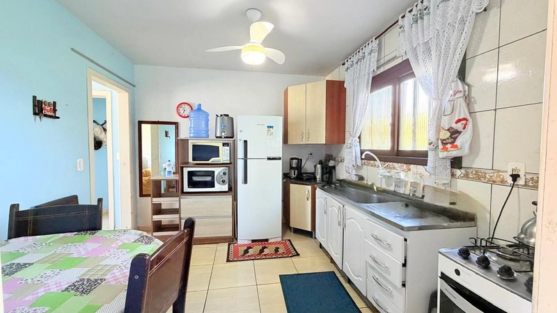 CASA 3 DORMITÓRIOS | XANGRI-LA | 550METROS DO MAR: 6ª foto da galeria de imagens do imóvel