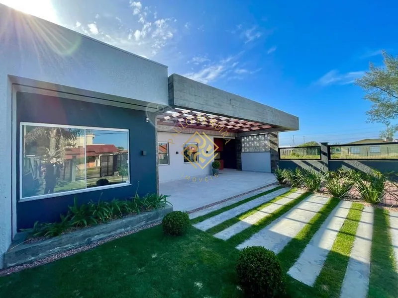 Moderna casa com piscina: 8ª foto da galeria de imagens do imóvel