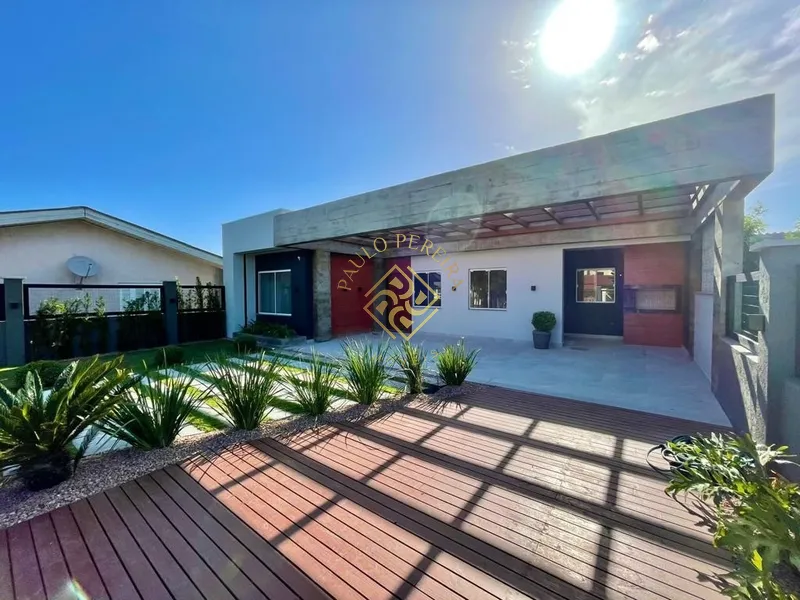 Moderna casa com piscina: 5ª foto da galeria de imagens do imóvel