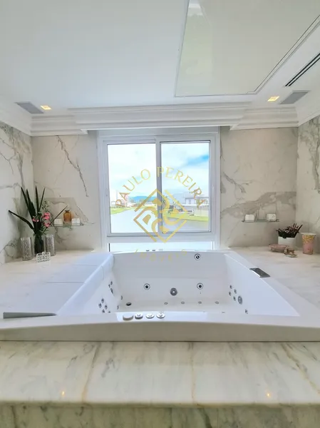 LUXUOSA MANSÃO NO ENSEADA: 16ª foto da galeria de imagens do imóvel