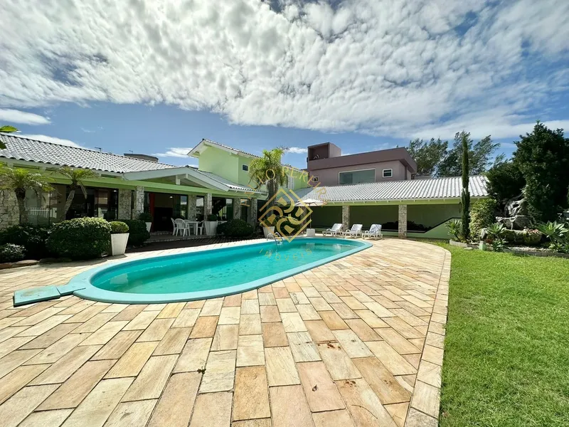 CASA COM 3 LOTES PERTO DO MAR: 20ª foto da galeria de imagens do imóvel