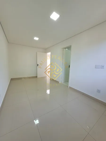 CASA COM PISCINA EM MARIÁPOLIS: 15ª foto da galeria de imagens do imóvel