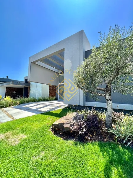 BELA CASA COM PISCINA NO CAPÃO ILHAS