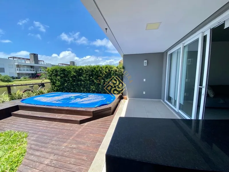 GIARDINO COM PISCINA NO ROSSI: 1ª foto da galeria de imagens do imóvel